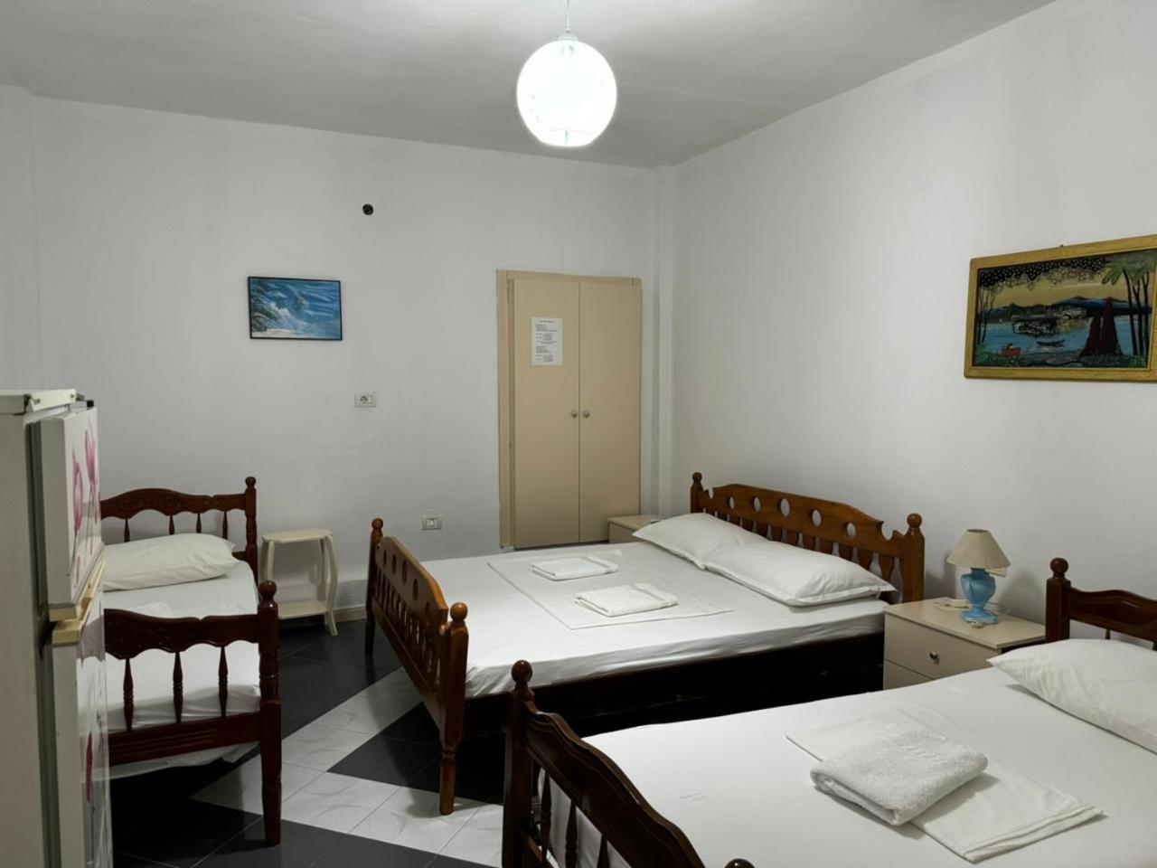 Guesthouse Novi Durres Exterior photo