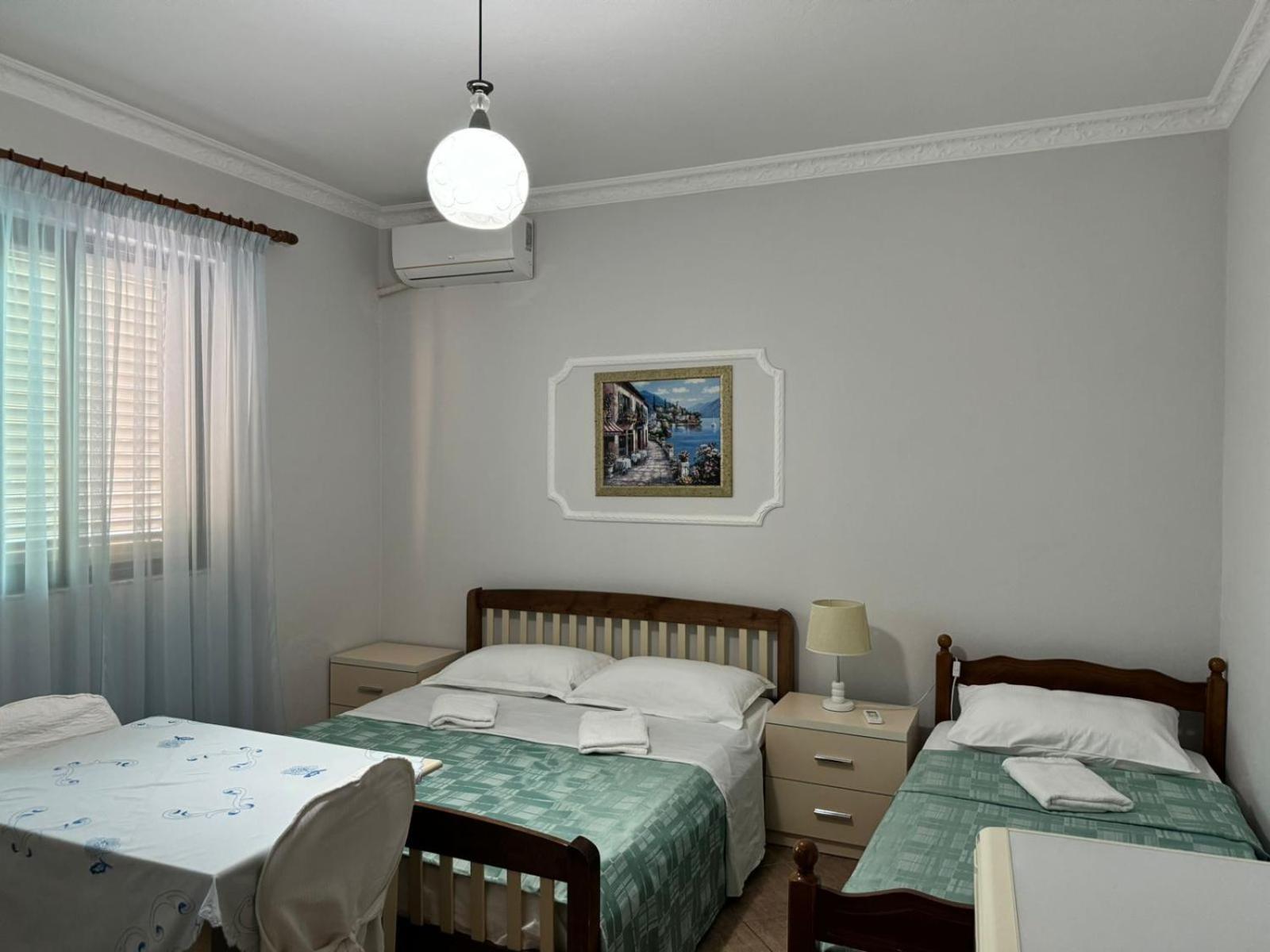 Guesthouse Novi Durres Exterior photo